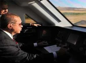 Ankara-İstanbul YHT'nin deneme seferleri başlıyor