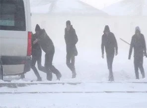 Asker, mahsur kalan 281 kişiyi kurtardı