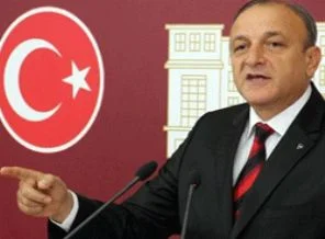 'Ateş bacayı sarmıştır'