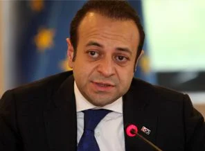 Bağış: Anlımız ak başımız dik