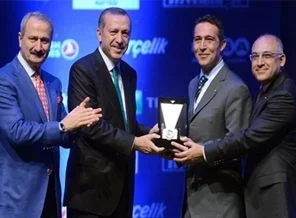 Başbakan'dan Koç Holding'e ödül