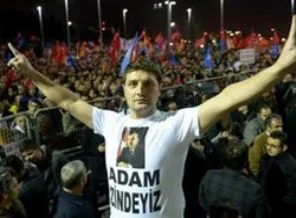 Başbakan Erdoğan'a Kemalistler'i kızdıracak karşılama