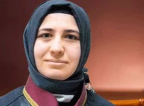 Başörtülü avukat hakimi şikayet etti