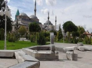 Bin yıllık Şeb-Arus Havuzu'nu kaldırdılar