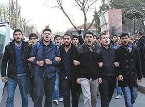 Çapa Tıp Fakültesinde Suriye Kermesine saldırı