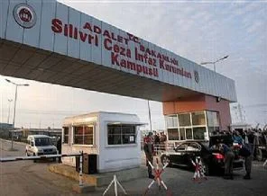 ÇHD'li avukatların yargılandığı davanın duruşması başladı