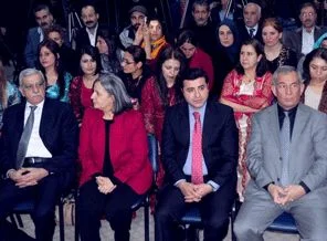 Demirtaş: Hocanın bedduası savcılara talimattır