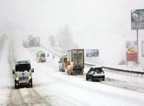 Dikkat, bu yollarda ulaşım durdu