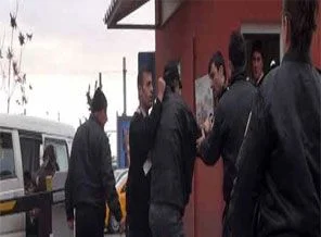 Doktorla tartıştı, hastaneyi birbirine kattı