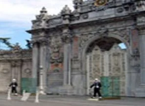 Dolmabahçe'deki heykeli hurdacıya satıldı!