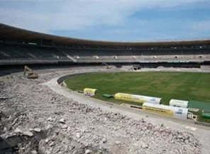 Dünya Kupası'nda stadyum krizi