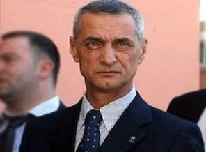 Engin Alan'ın vekilliği her an düşebilir