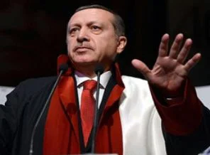 Erdoğan'dan adliye önünde bildiri dağıtan savcıya tepki