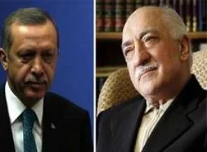 ''Erdoğan siyasi hayatı için mücadele ediyor''