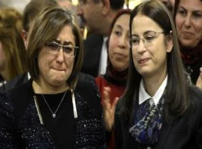Fatma Şahin gözyaşlarını tutamadı