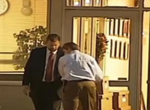FBI Amerika'daki cemaat okuluna baskın düzenledi