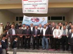 Hayırseverlerden Pakistan'daki yetimlere yemekhane