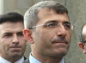 Hükümete yönelik yapılan 'darbe'yi en iyi anlatan karikatür