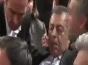 İstanbul adayı Osman Durmuş'u bayılttı!