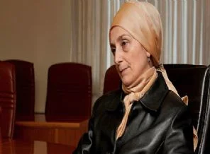 Kamalak'ın eşine yine başörtüsü zulmü!