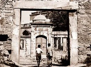 Kapıları ezanla açılıp ezanla kapanan şehir