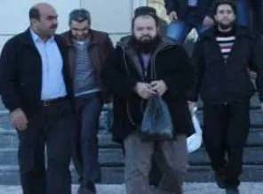 Konya'da El Kaide bağlantılı 250 kilo bomba ele geçirildi