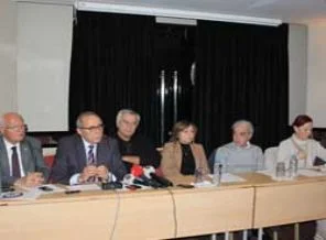 Laik devlet toplantısında başörtüsü tartışması