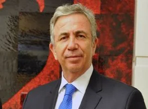 Mansur Yavaş artık CHP'li!