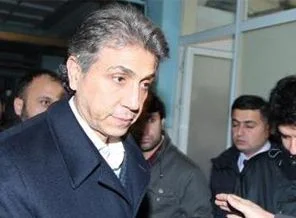 'Marmaray hattı üzerine otel inşaatına izin verdi' iddiası