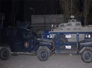 Polis merkezine bombalı saldırı