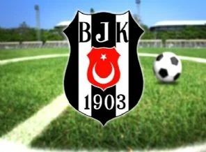 Sahaya girdi, 2 Beşiktaşlı atıldı!