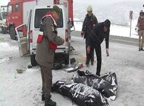 Sancaktepe'de feci kaza: 3 ölü