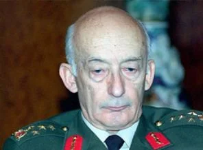 Teoman Koman vefat etti