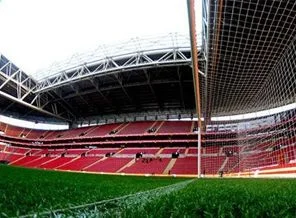 TT Arena'da büyük boşluklar