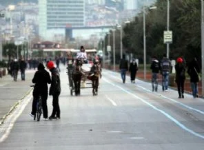 Vatandaşlar sahile akın etti