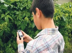 Yatarken baş ucunuzdaki telefona dikkat!