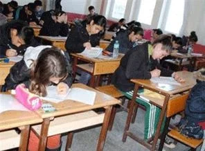 1.3 milyon öğrencide Pazartesi heyecanı