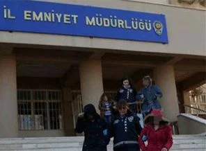200 polisle fuhuş operasyonu