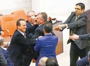AK Partili Saral kavgayı anlattı