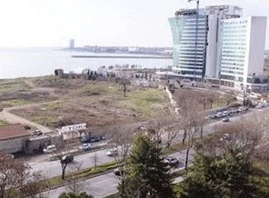 Ataköy sahilinde usulsüz yapılaşma
