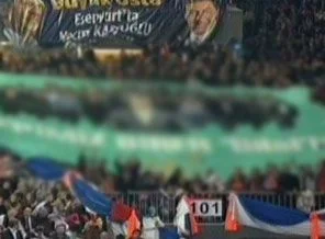 Başbakan'a pankart sürprizi