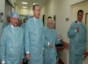 Başbakan Erdoğan'ı ameliyat masasında kim öldürmek istedi?