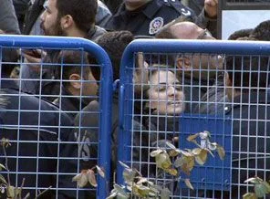 Başbakanlık önündeki eylemde gözaltı