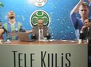Beddua futbola da sıçradı: Önce fırça sonra beddua