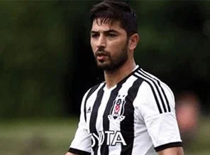Beşiktaşlı Sezer Öztürk bıçaklandı