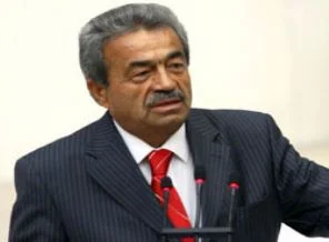 CHP'li Genç trafik kazası geçirdi