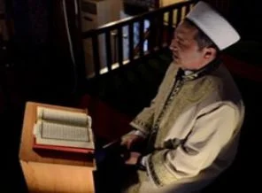 Çocuk yaşta evliliğe göz yuman imam disiplinlik