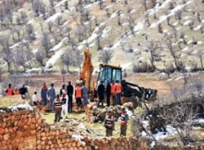 Dargeçit'te faili meçhul kazısı