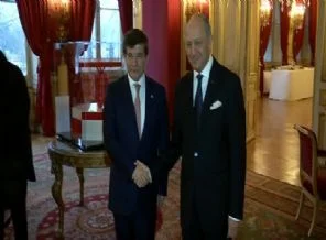 Davutoğlu Laurent Fabius'la görüştü