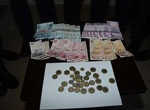 Dilencinin üzerinden 3 bin 426 lira çıktı